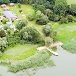 Ferienhaus Am Achterwasser In Luetow Hébergement de vacances